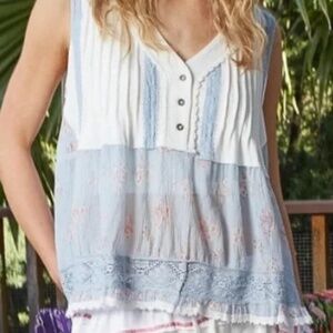 NWOT POL floral print button-front lace patchwork tank top M